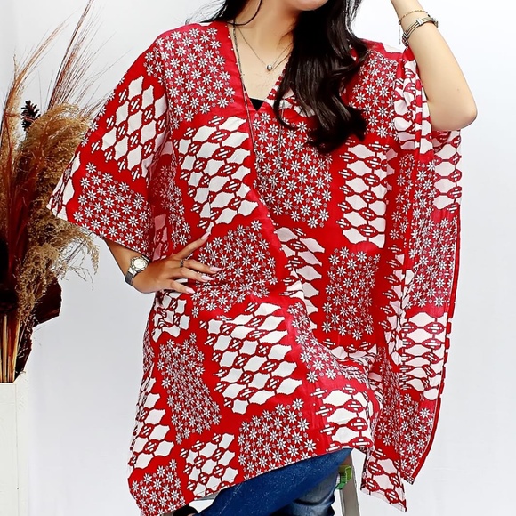 0127/ Red & White Batik Pattern Short Kaftan, Cotton Dress - Picture 3 of 14